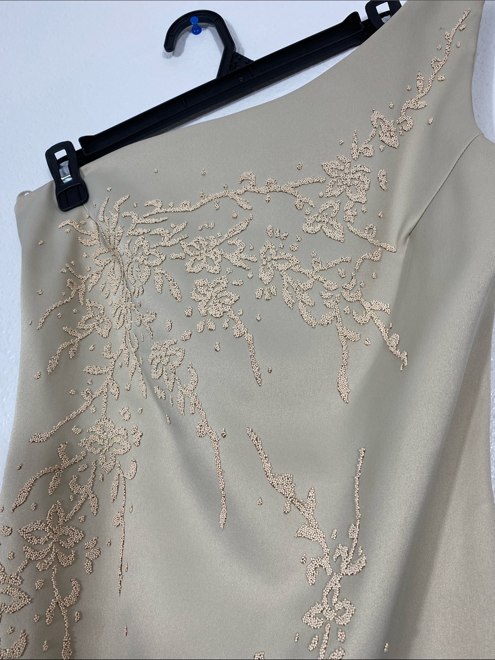 Eureka Elegant One-Shoulder Champagne Evening Gown Size M - Picture 4 of 16